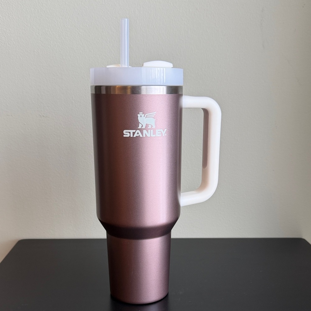 Stanley Metallic Rose Gold Tumbler with Handle 40oz - Picture 4 of 7